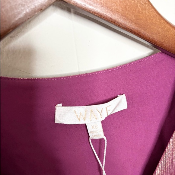 Wayf Emmi metallic purple gold puff sleeve shimmer bodysuit v neck size XS new - Picture 5 of 10